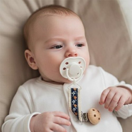 Attache tétine | Accessoire Pratique - Mon P'tit Nid Bébé