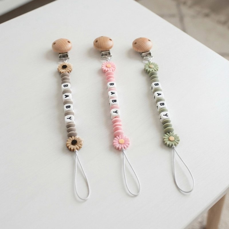 Attache tetine elegant et doux