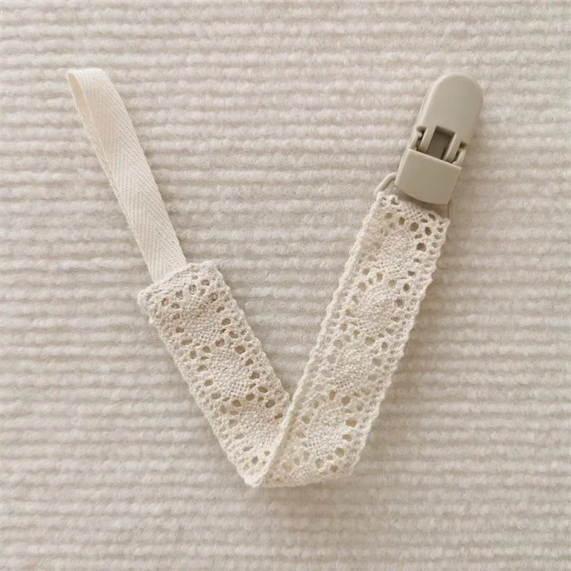 Attache tetine innovant blanc