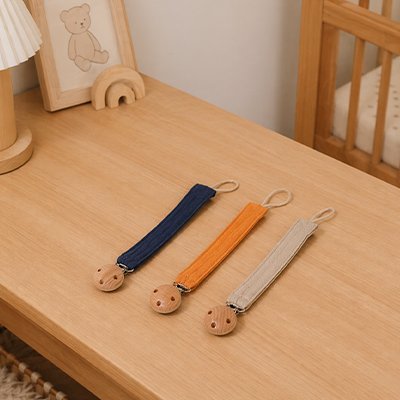 Attache tetine smart trois couleurs