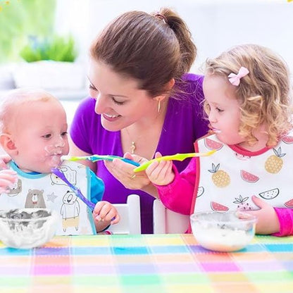bavoir bebe deux bebes nourrits par maman
