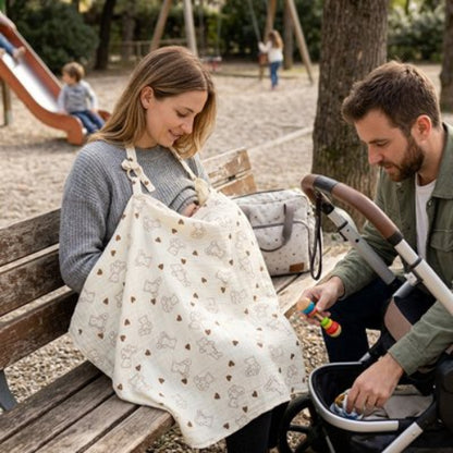 Cape d'allaitement confort smart famille en sortie au parc