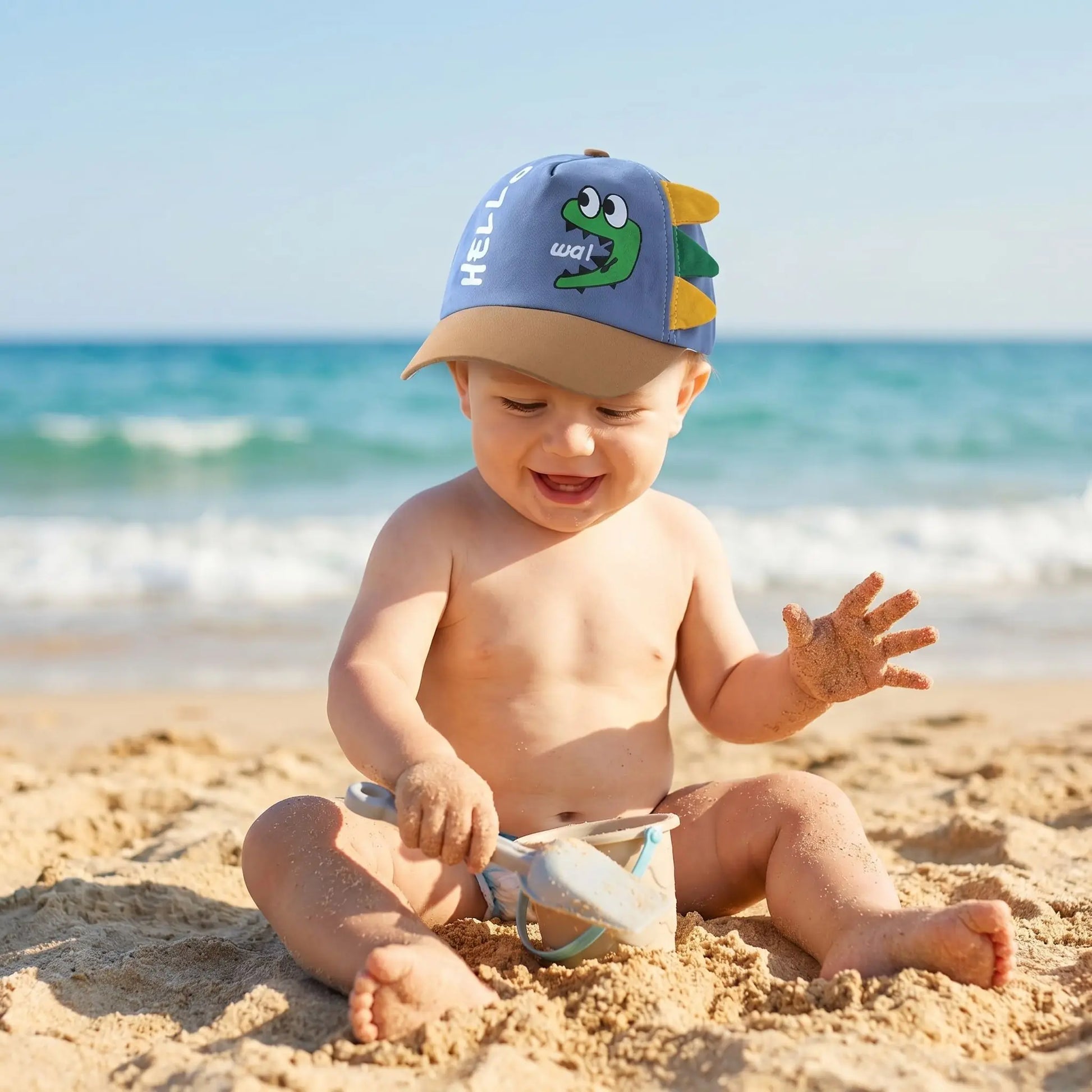 Casquette bebe anti UV respirante bebe joue dans le sable