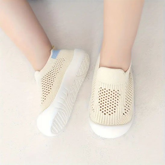 Chaussure bebe belle couleur beige