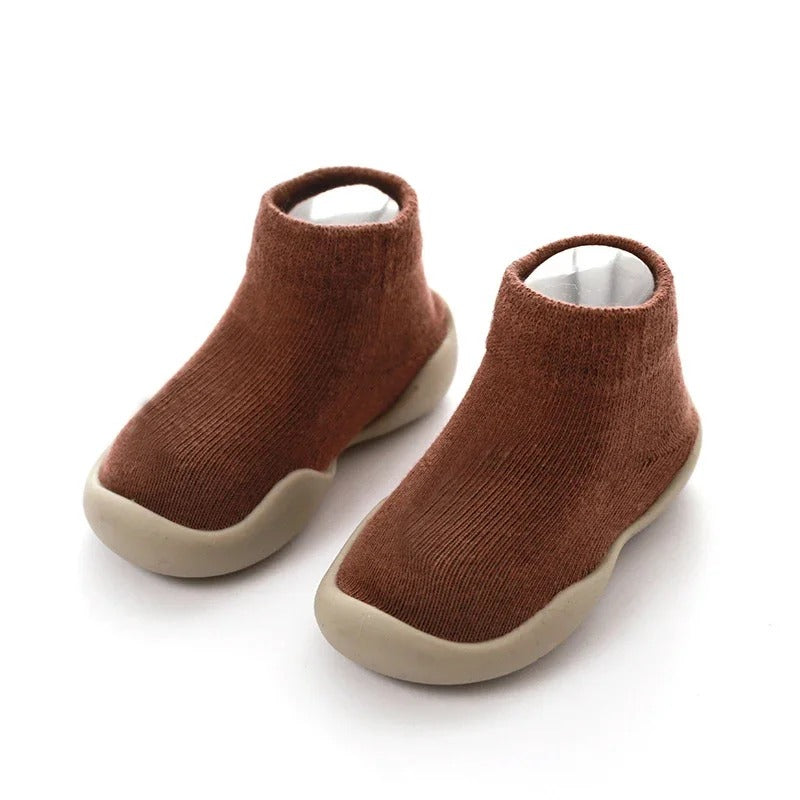 Chaussures bebe premiers pas couleur marron unie