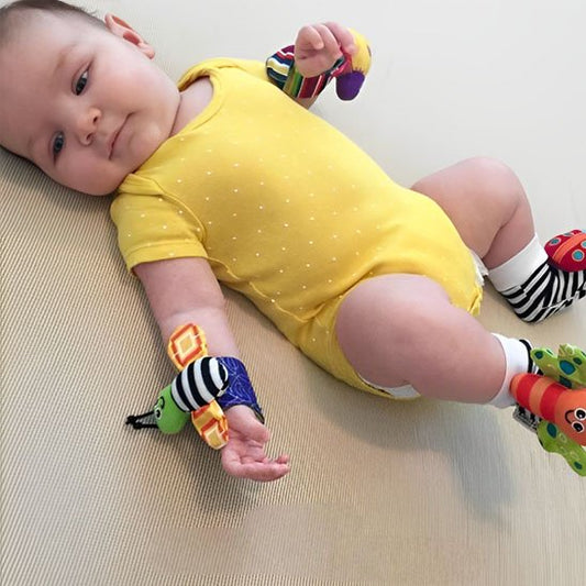 Hochet bebe ergonomique et colore 