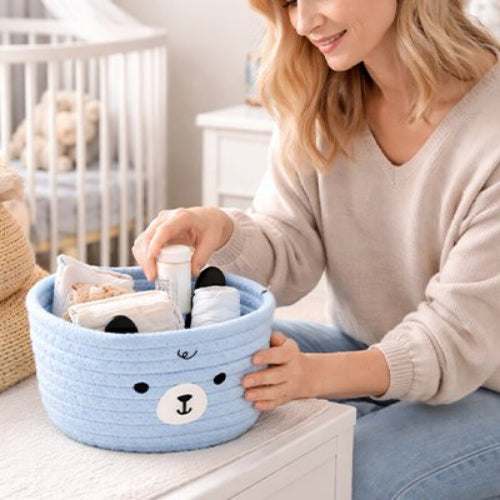 Panier rangement bebe pratique et colore maman classe les affaires de son bebe