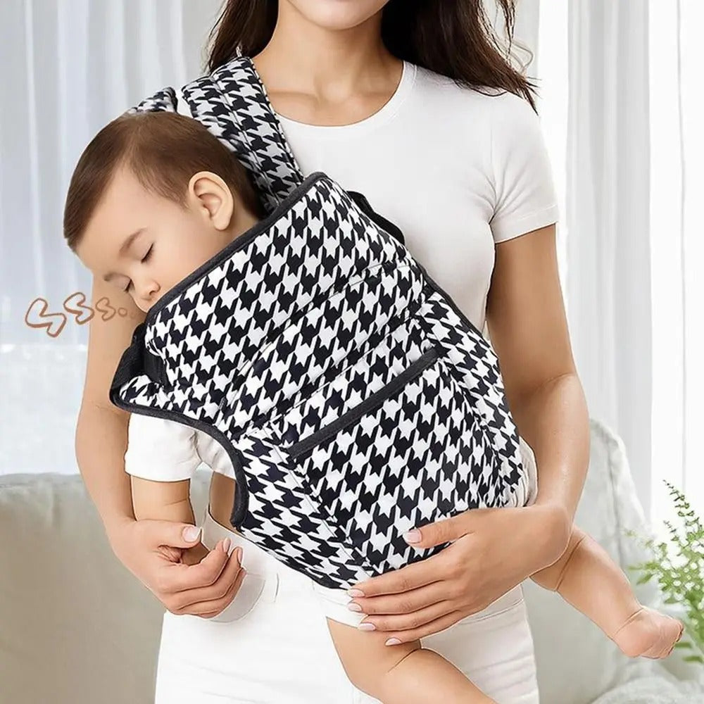 Porte bebe fonctionnel et respirant bebe dort dans son porte bebe