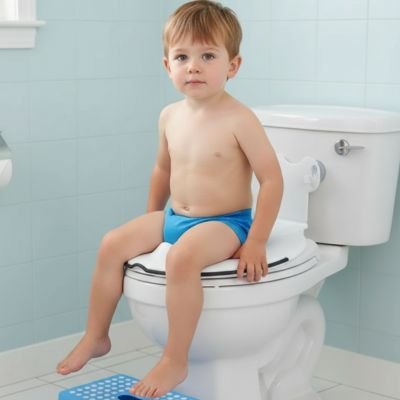 Reducteur de toilette doux et discret bebe est sur le pot