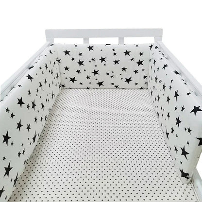 Tour de lit secudodo blanc avec des etoiles