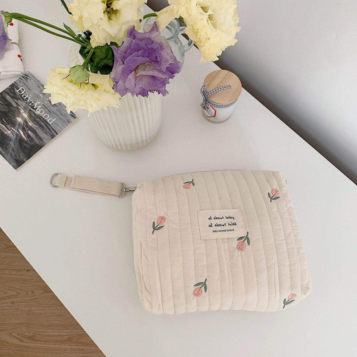 Trousse de toilette bebe pratique tulipes